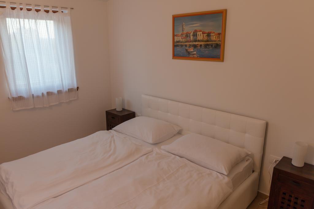 Apartments Athos Rabac Exterior photo