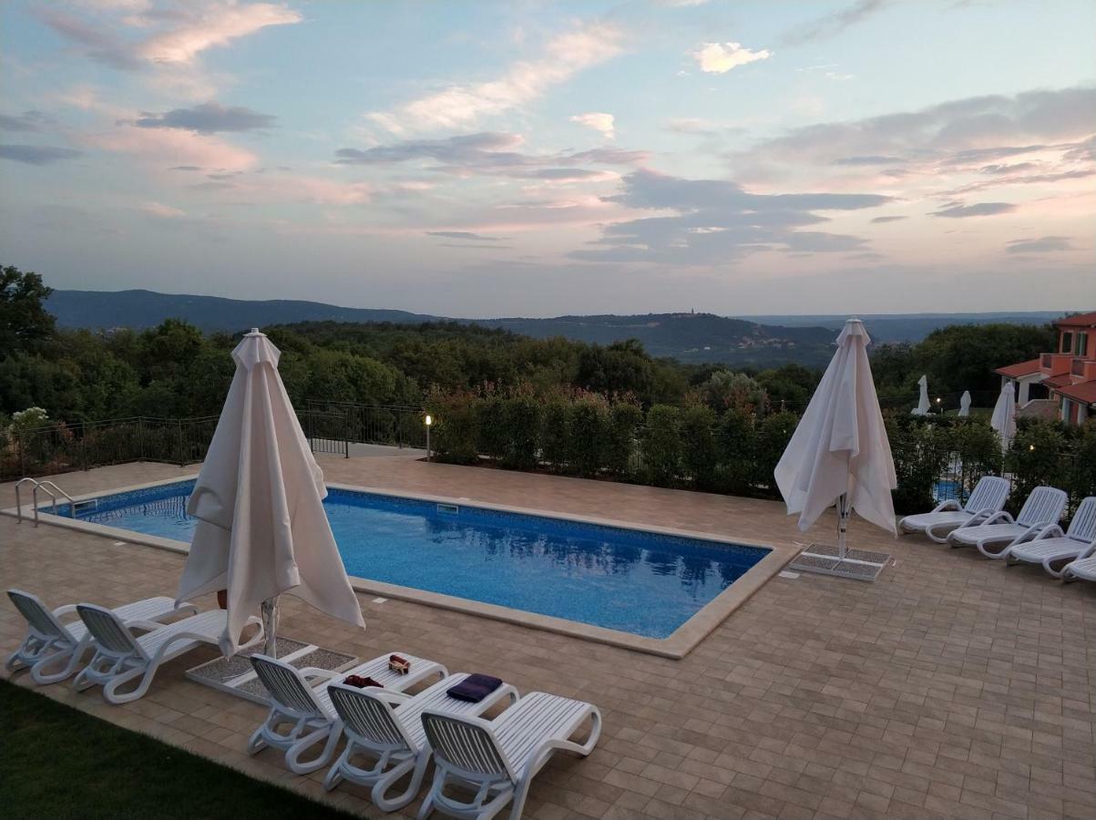 Apartments Athos Rabac Exterior photo